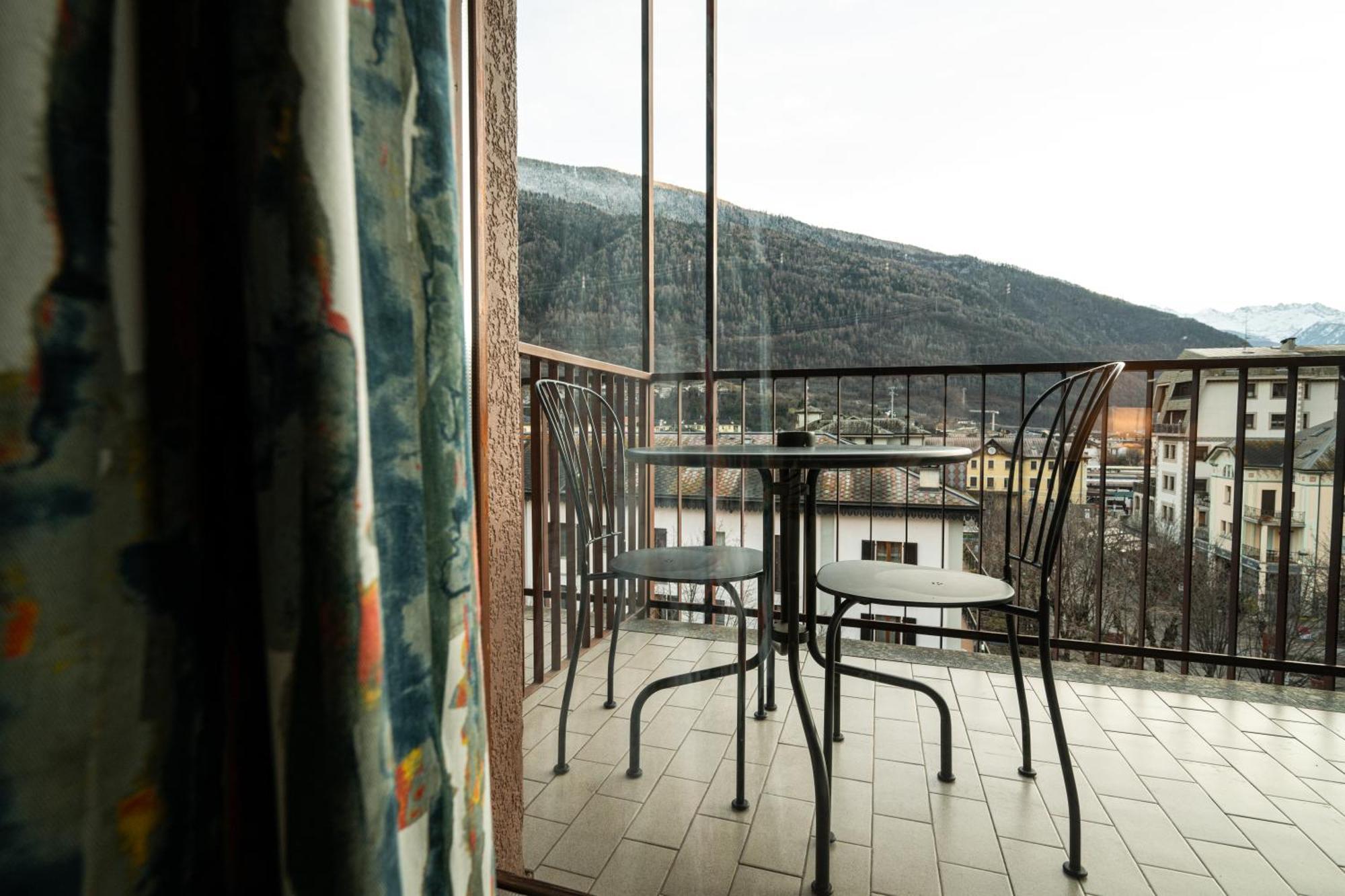 Bernina Express Eco Rooms&Breakfast Tirano Zewnętrze zdjęcie